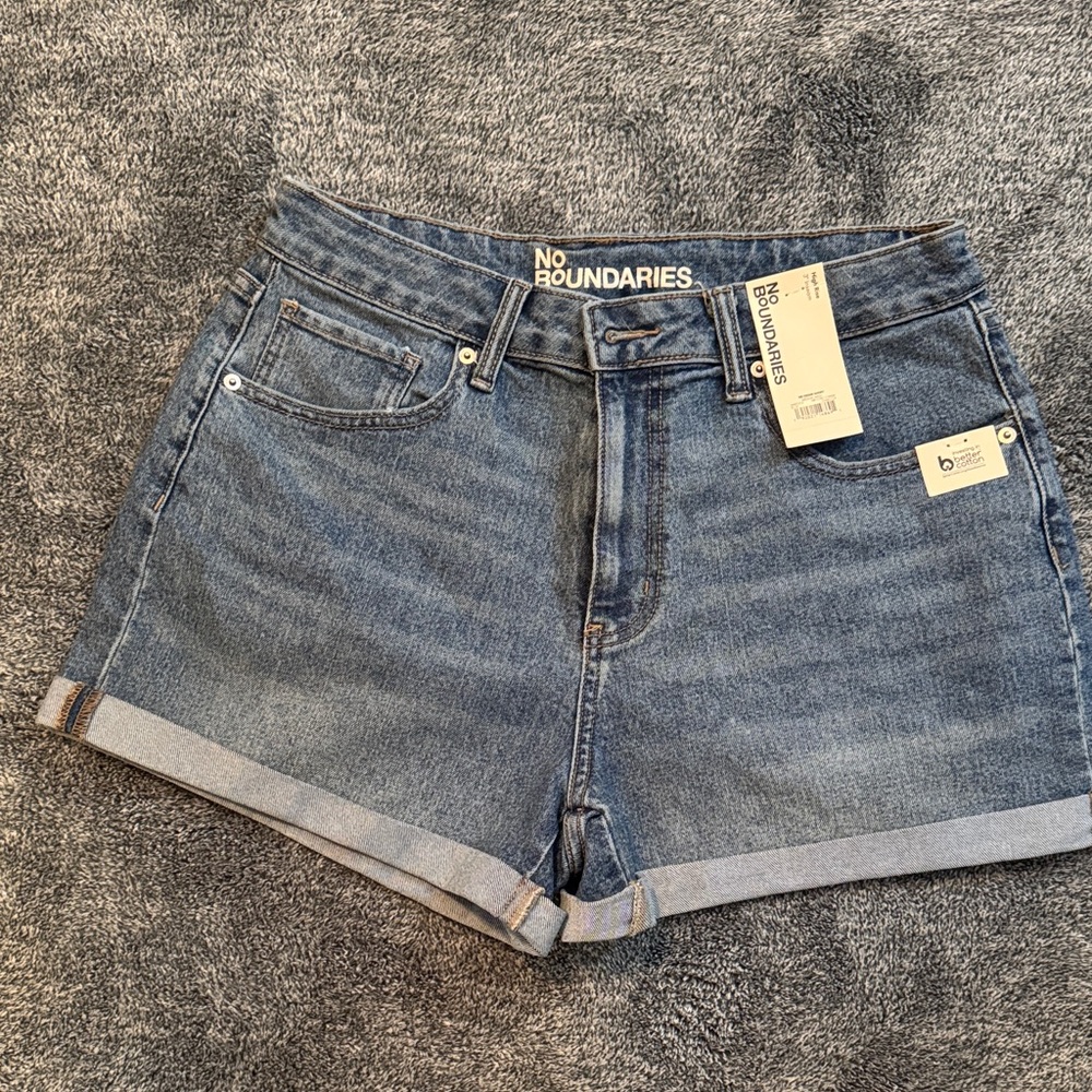 No Boundaries Women's Classic Blue Jean Shorts